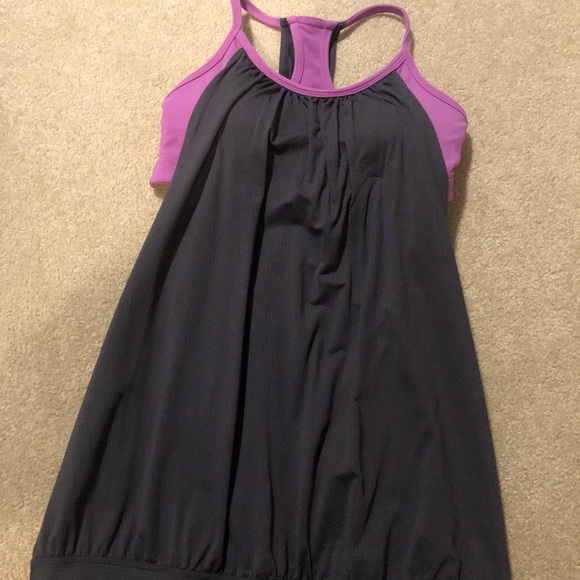 Women’s lululemon tank - Picture 1 of 3
